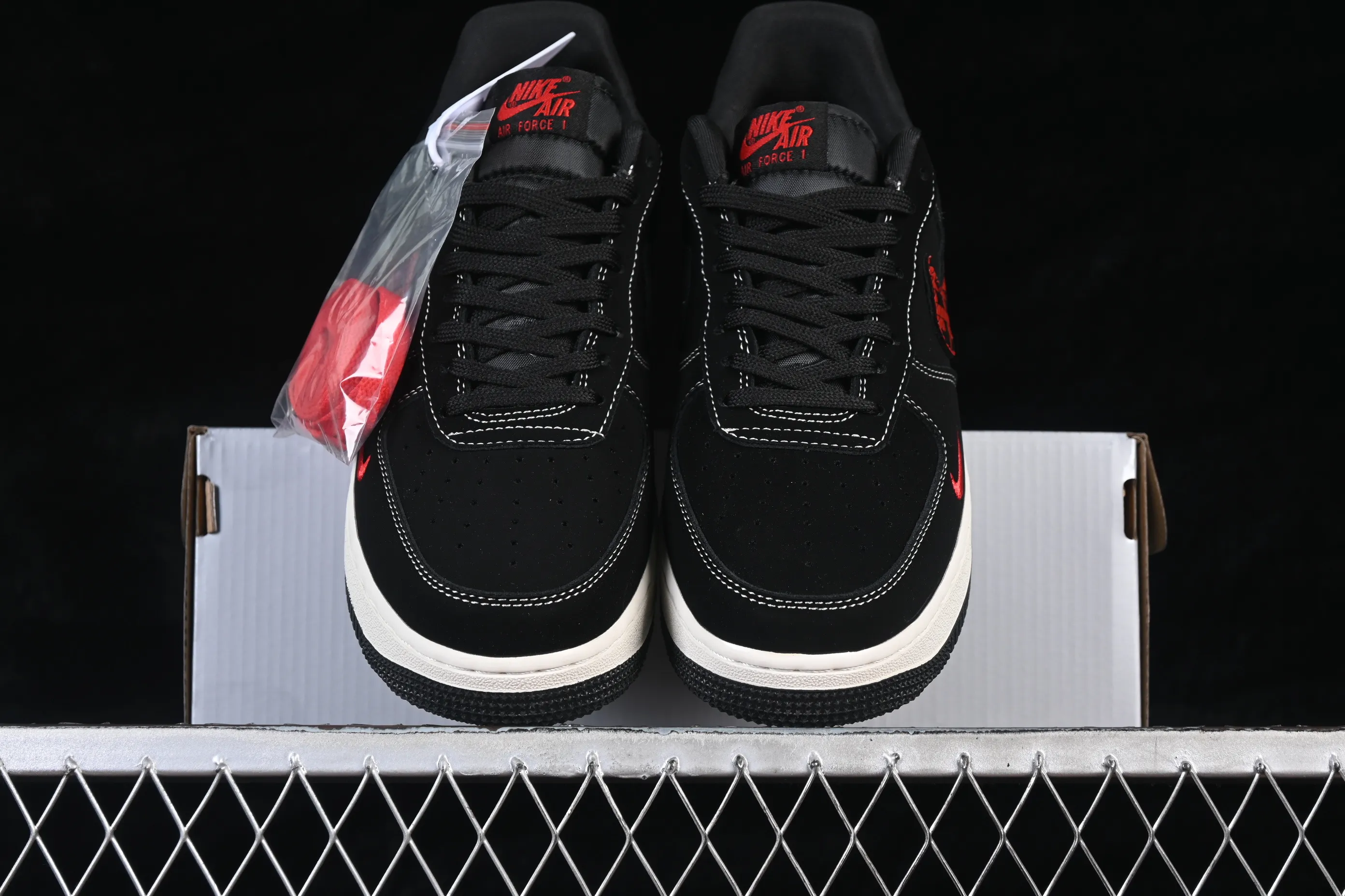 All categories Nk Air Force 1 Air Force series Nk Air Force 1 Low Air Force low-top Nike Air Force 1'07 Low Rei Kawakubo co-branded matte black and red love Air Force 1 low-top casual sneakers LD1999-007